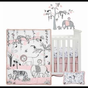 “Brand New” Happy Jungle 5- Piece Crib Bedding